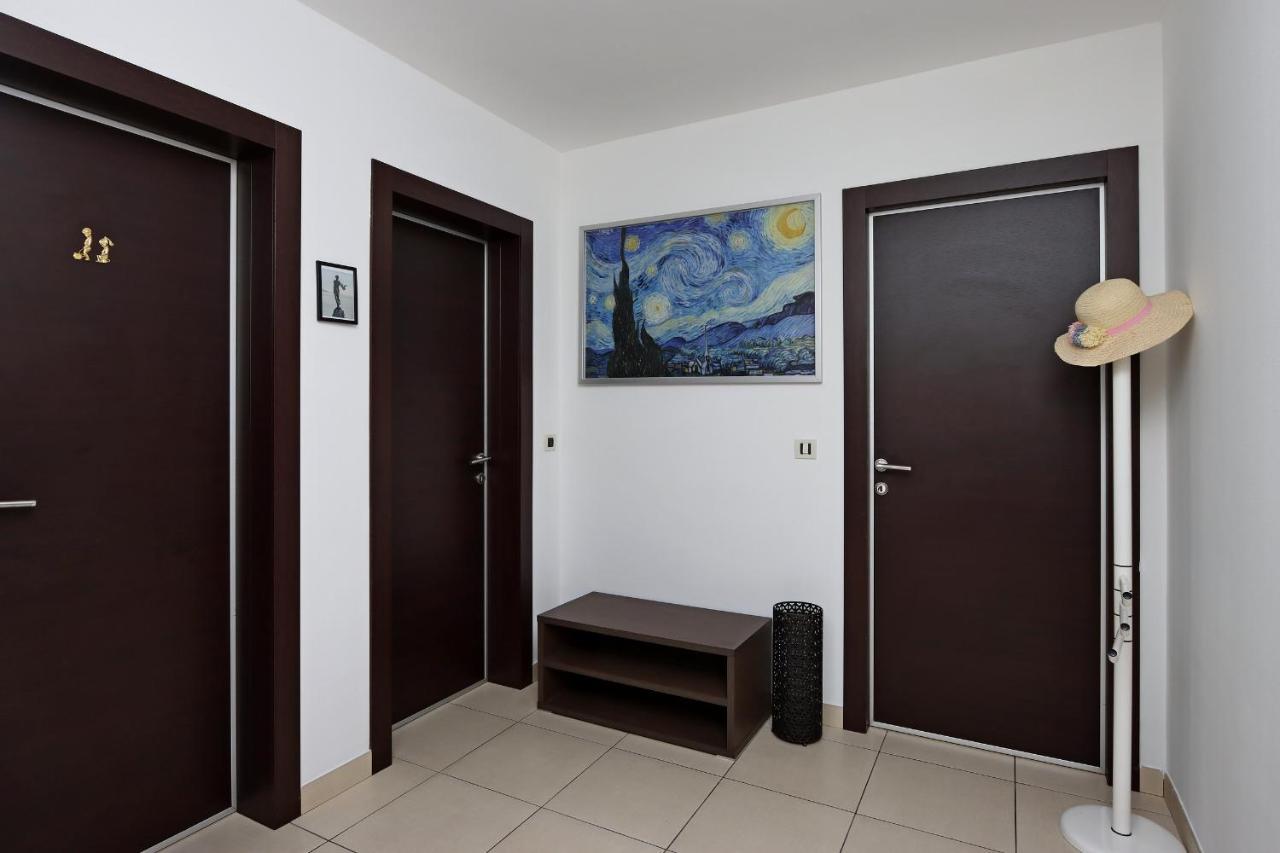 Starry Night - Smart Tv, Extra Big Bed, Big Bathtub, Private Parking, Sea View, Wifi, 2Bedrooms Volosko Exterior photo